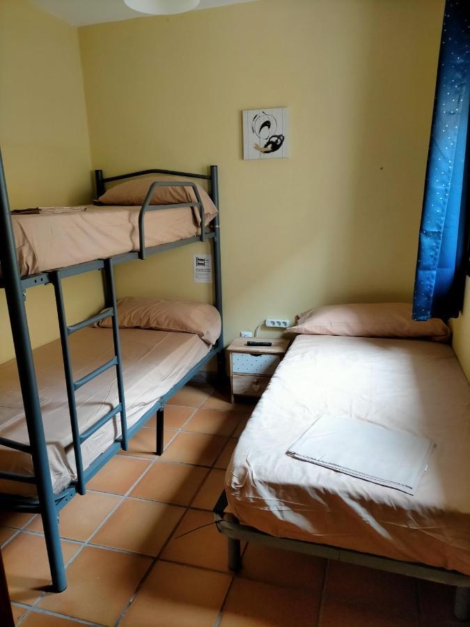 Albergue Santa Barbara Алиага Экстерьер фото