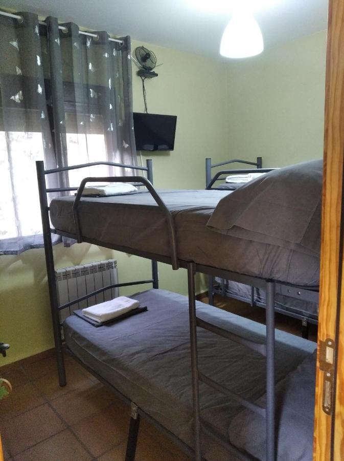 Albergue Santa Barbara Алиага Экстерьер фото